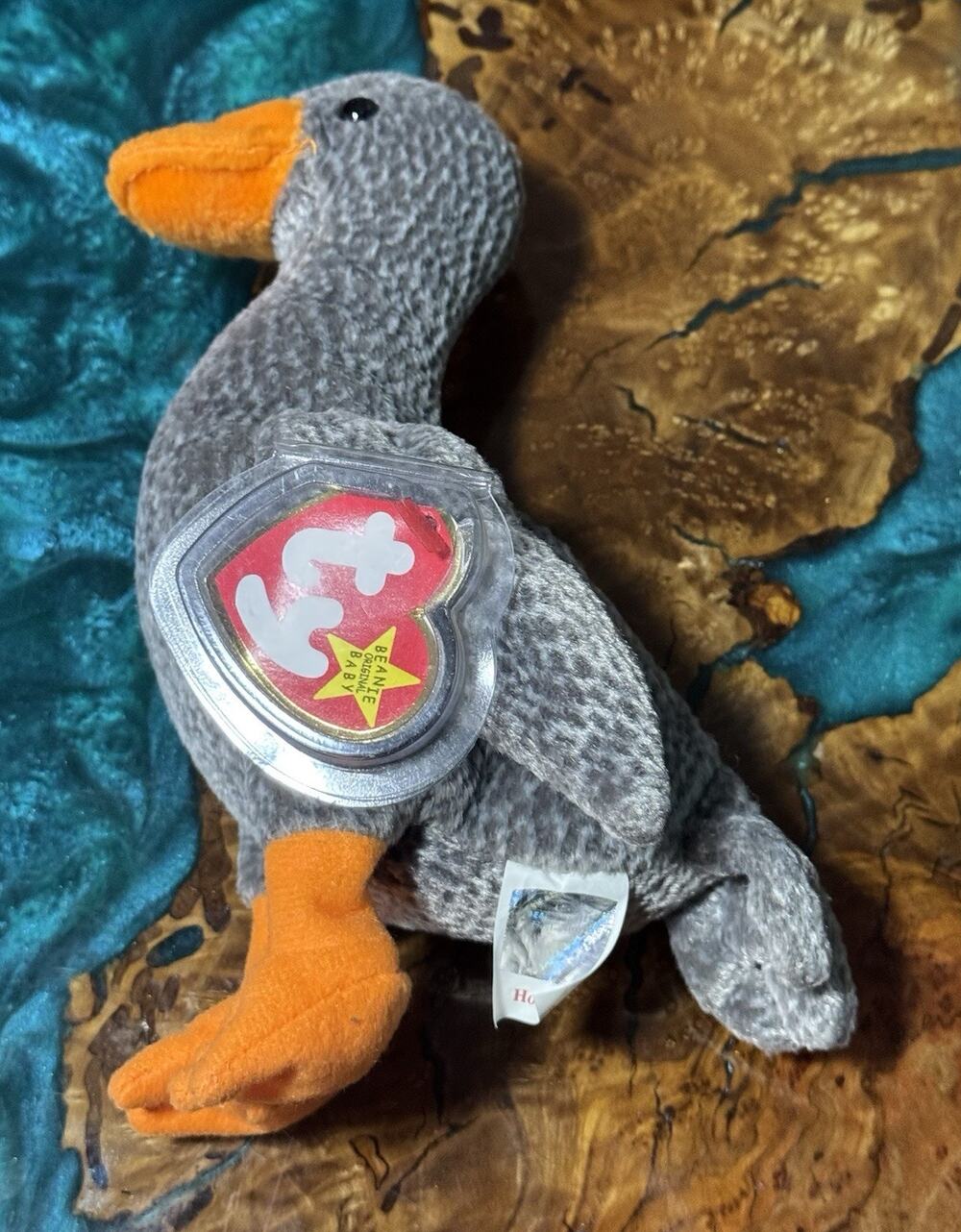 TY BEANIE BABY CUTE HONKS THE GRAY DUCK WITH TAG PLUSH TOY